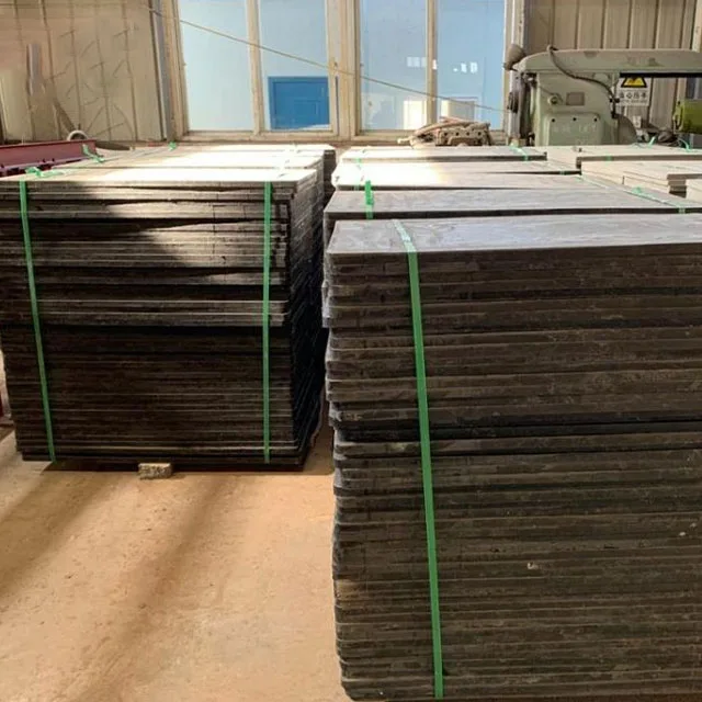 အုတ်လုပ်စက် Pallet